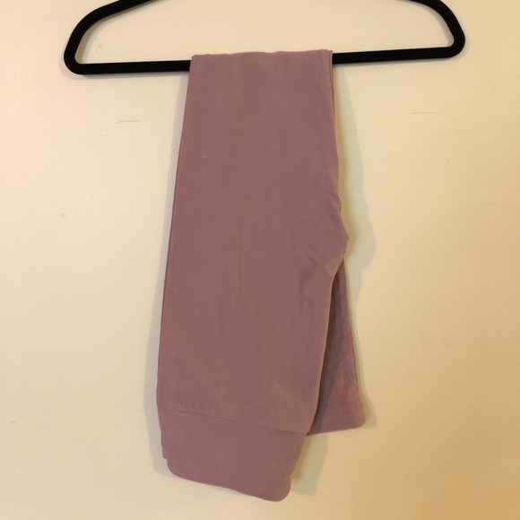 LuLaRoe Pants - LulaRoe size OS solid leggings